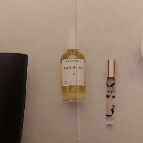 👜💄💍👠👗EVERYTHING👓💃👚👙👟👓 - Picture 5 of 6